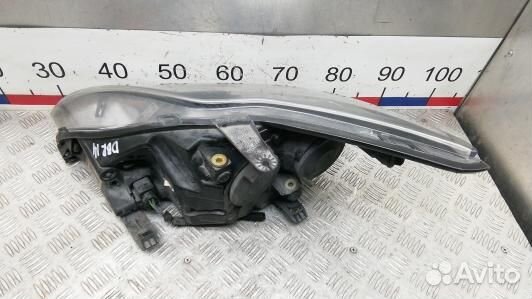 Фара правая ford focus 2 (DBR14MU01)