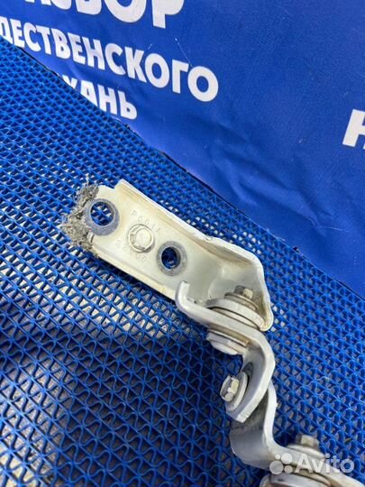 Петля двери Ford Explorer внедорожник KX BDA 2013