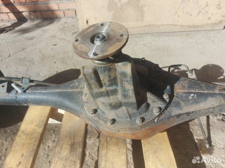 Задний редуктор Mitsubishi L200 внедорожник 2.4