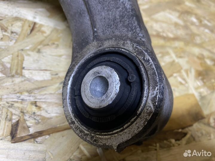 Рычаг поперечный задний левый Audi A4 B8 2010