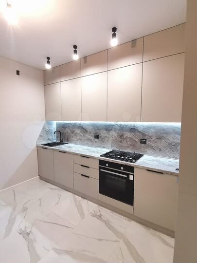 2-к. квартира, 55 м², 12/19 эт.