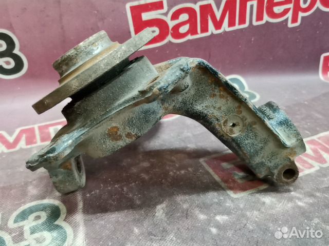 Кулак поворотный передний правый Volkswagen Polo