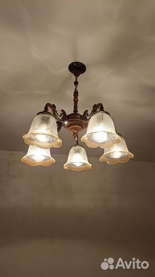 Люстра потолочная бу