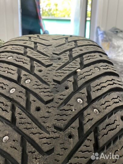 Nokian Tyres Hakkapeliitta 8 225/55 R17