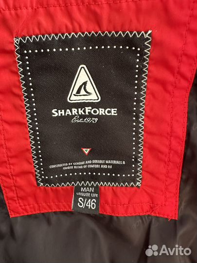 Shark Force, Пуховик