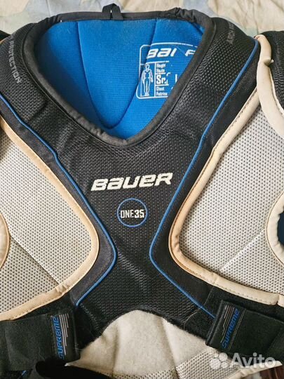 Нагрудник хоккейный взрослый