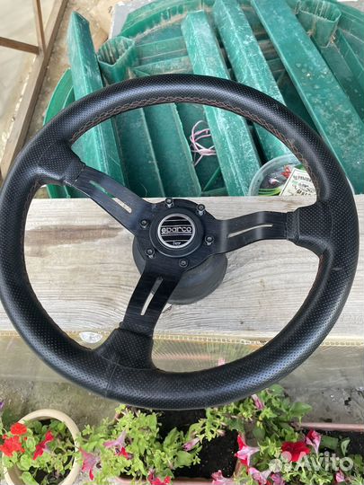 Спортивный, универсальный руль