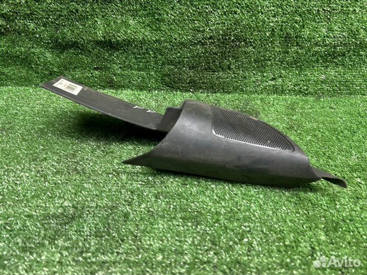 Накладка зеркала правого Ford Focus 2