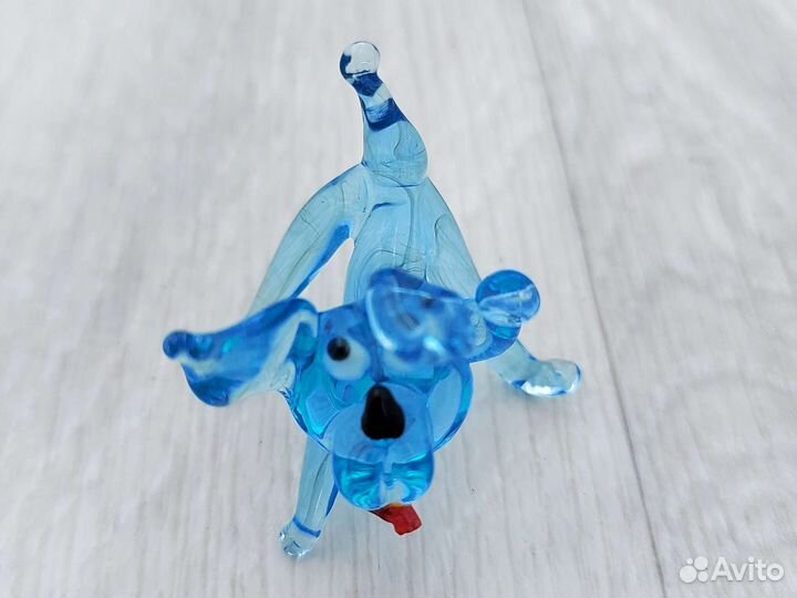 Сувениры, фигурки из металла, стекла