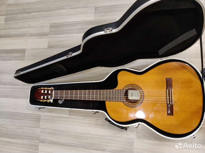 Классическая гитара (электро акустика)