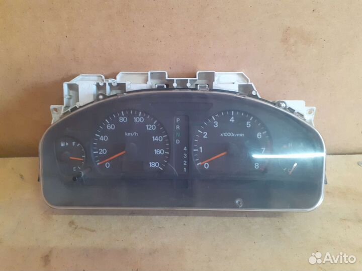 Панель приборов Mitsubishi Galant 8