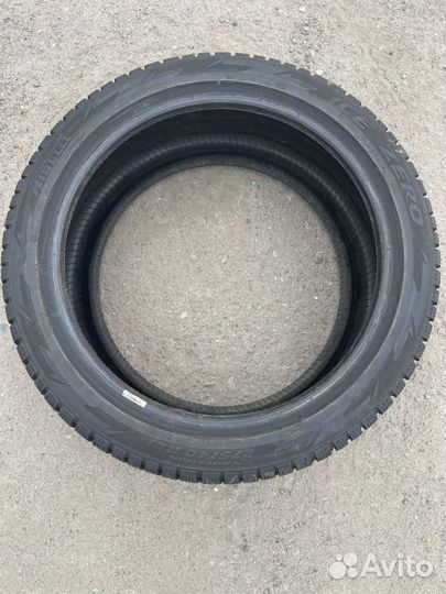 Pirelli P Zero 305/35 R21 107H