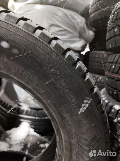 Nokian Tyres Hakkapeliitta 8 SUV 265/60 R18 114T