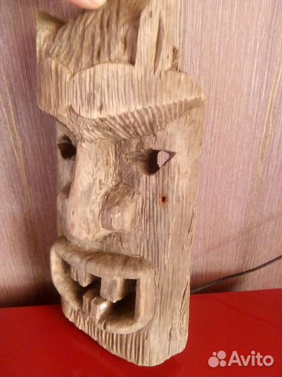 Старинный идол, резьба ро дереву