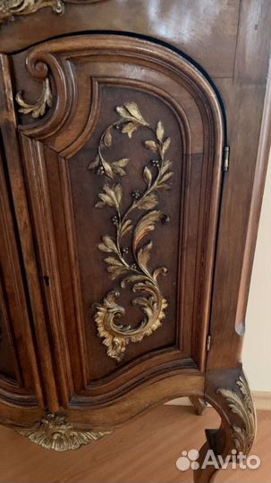 Комод антикварный. Орех