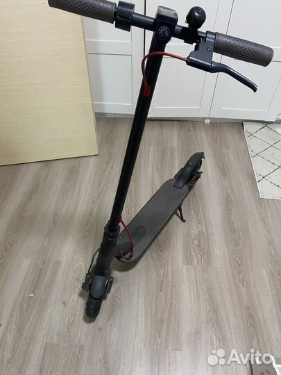 Электросамокат Xiaomi Mi Electric Scooter 1S