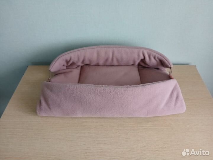 Лежанка для кошек и собак