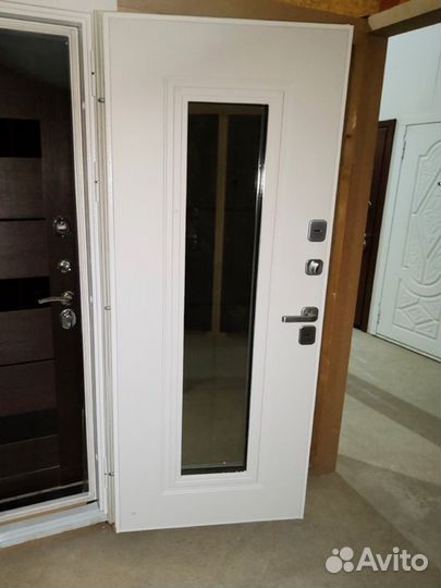 Дверь с терморазрывом и стеклом Luxor Termo-8