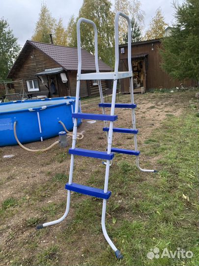 Лестница для каркасного бассейна