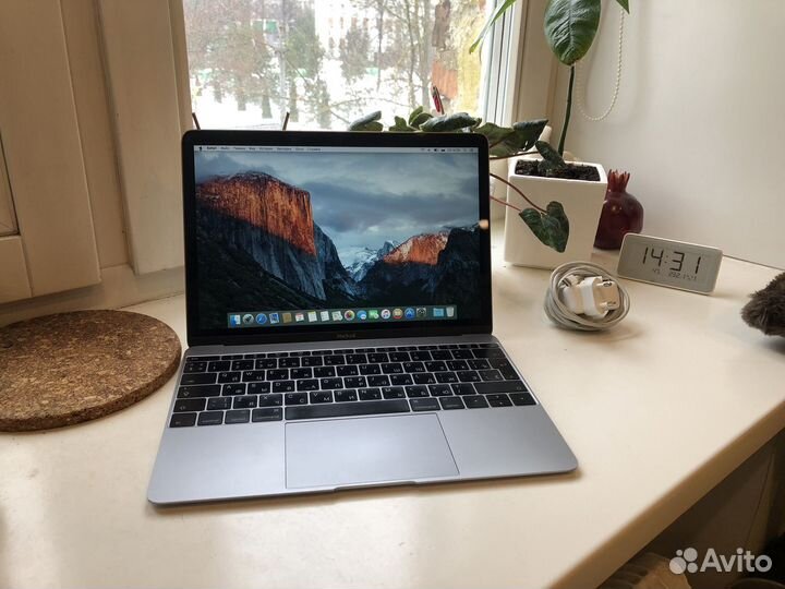 Apple macbook 12 Retina