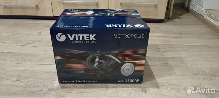 Пылесос Vitek 8142, 1500Вт, черный/белый