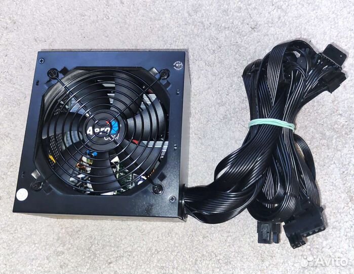 Aerocool kcas 700w bronze