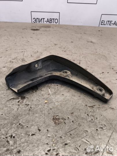 Брызговик задний левый Kia Rio 3 1.4 2016