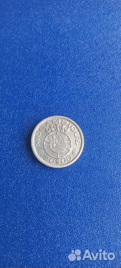 Монета Мозамбик Португальский серебро