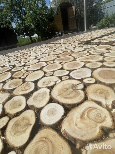 Панно из можевельника в наличии и на заказ