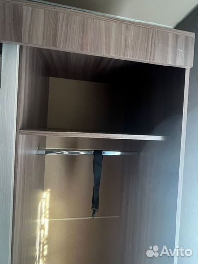 Шкаф распашной