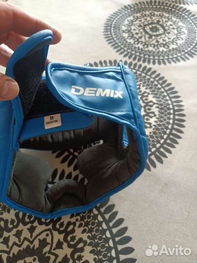 Шлем и перчатки