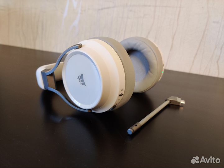 Беспроводные наушники Corsair Virtuoso