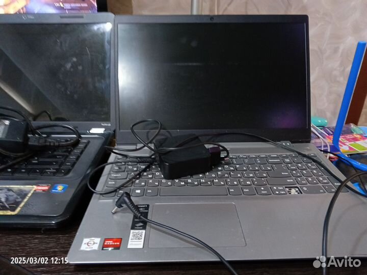 Продам ноутбуки на запчасти