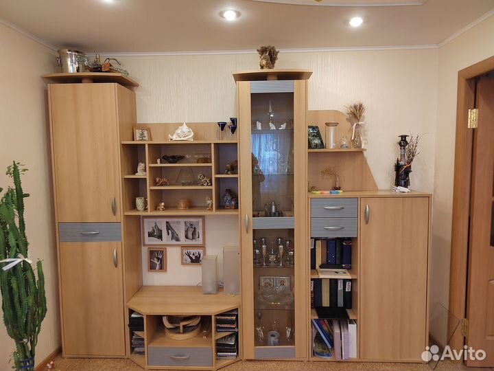 Стенка в гостиную б/у