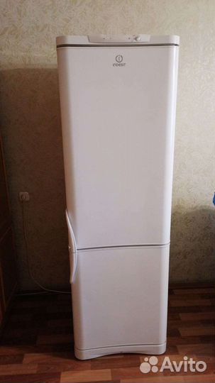 Холодильник бу indesit
