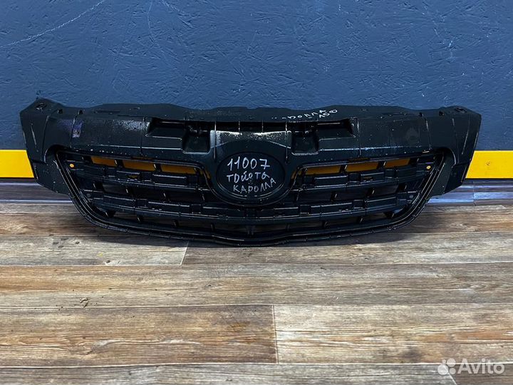 Решетка радиатора Toyota Corolla e150