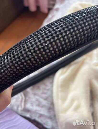 Оплетка на руль со стразами