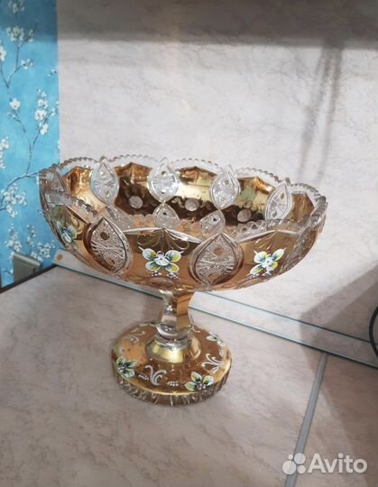 Ваза чехословацкая диаметр 34см высота 24см