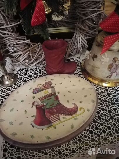 Сырная доска, пасхальные яйца