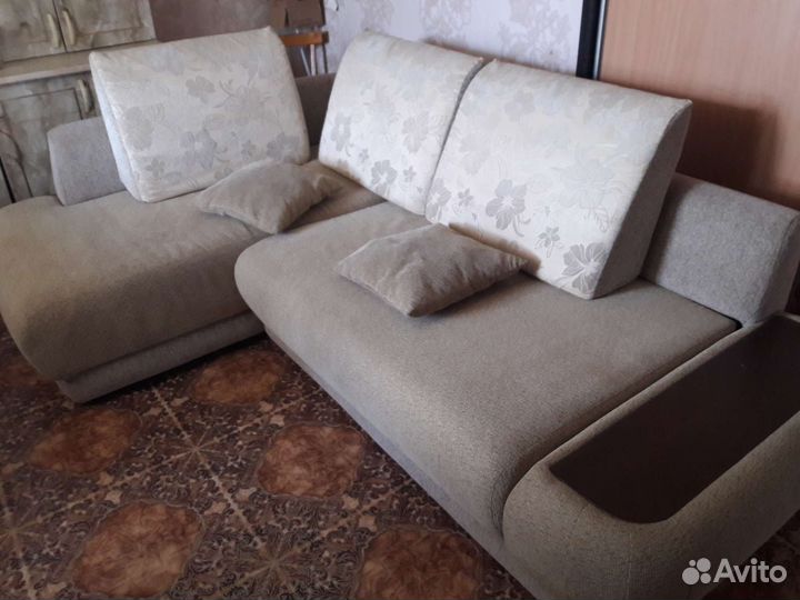 Угловой диван
