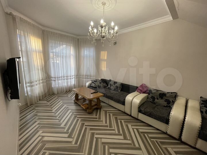 Дом 180 м² на участке 2,5 сот.