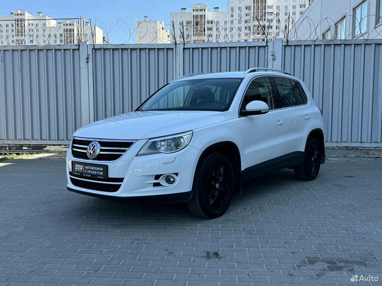 Volkswagen Tiguan 2.0 AT, 2010, 176 200 км