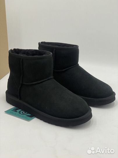 Ugg мужские Ugg Classic Mini Zip II Black