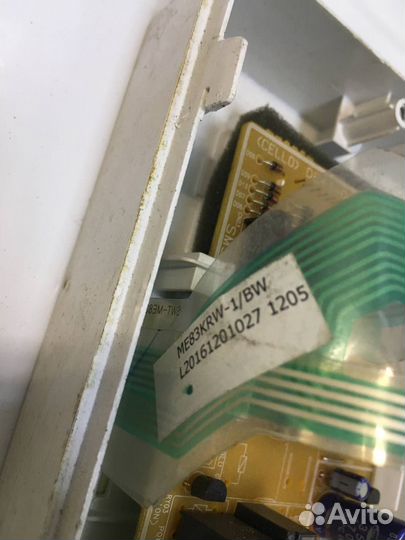 Панель управления микроволновой печи Samsung ME83K