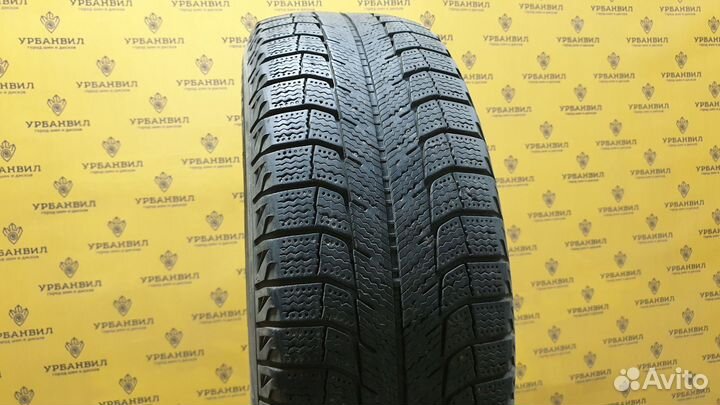 Michelin X-Ice XI2 215/65 R16
