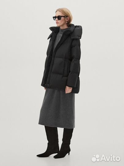 Пуховик черный Massimo Dutti