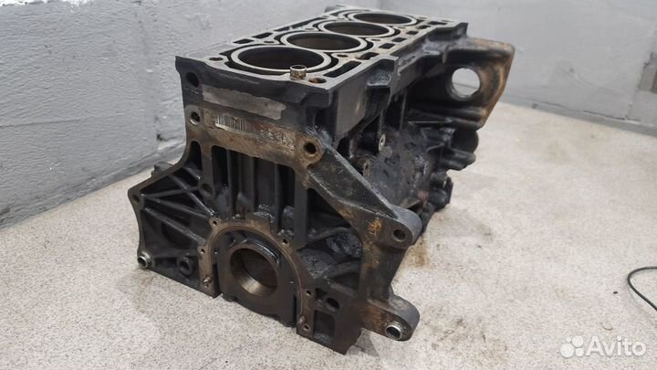 Блок цилиндров 1.4 TSI caxc Volkswagen Jetta 6