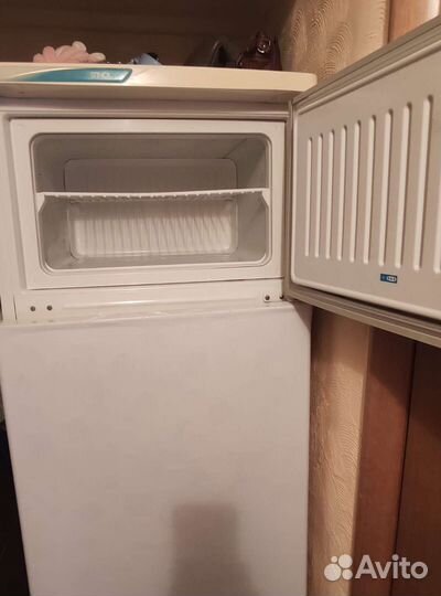 Холодильник бу Стинол