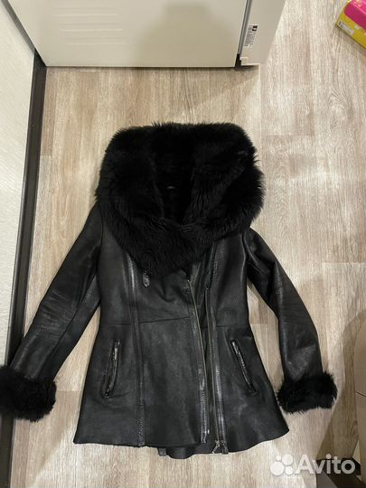 Дубленка натуральная женская 46 размера
