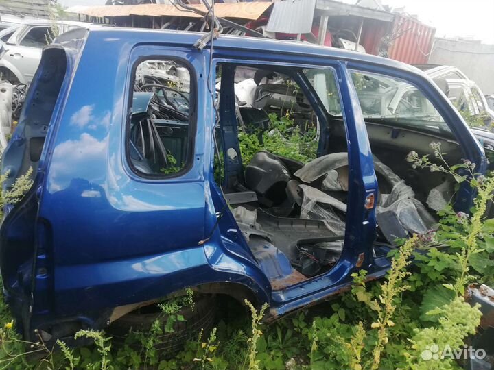 Кузов Мазда демио